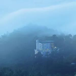 Gokulam Park Hotel